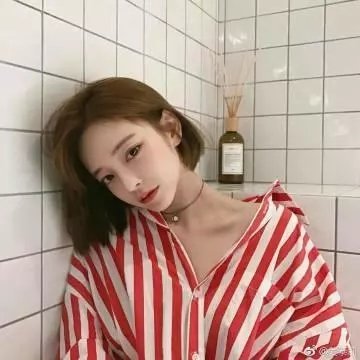 飘扬的红领巾
